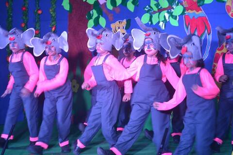 CHRISTMAS CELEBRATION_4